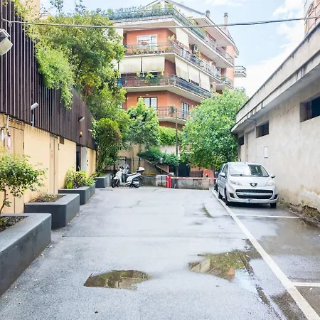 Raffaella Apartment *
