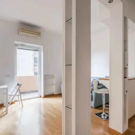 Raffaella Appartamento Roma